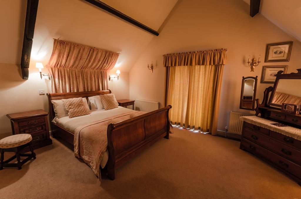 Meath Arms Country Inn Aughrim Ruang foto