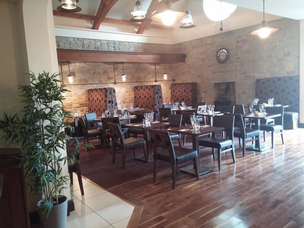 Meath Arms Country Inn Aughrim Bagian luar foto