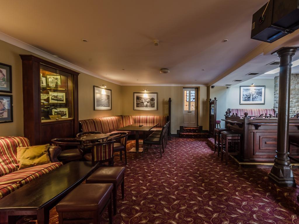 Meath Arms Country Inn Aughrim Bagian luar foto